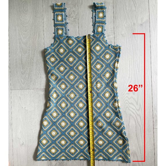 Mini Crochet Dress Size M - Picture 2 of 3
